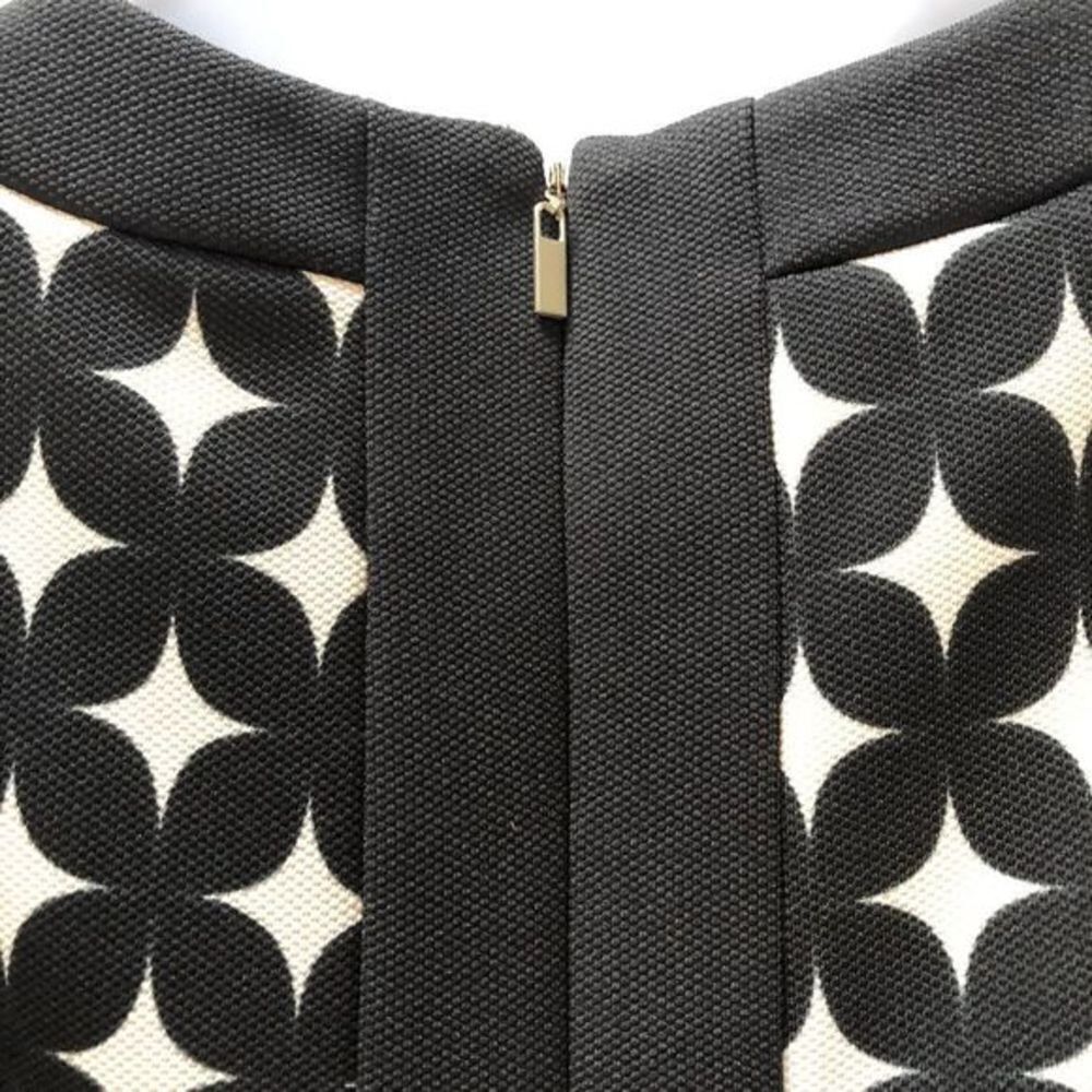 Donna Morgan black and cream sheath dress with gold zip woman’s size 2 - Picture 4 of 6